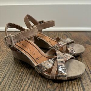 Tamaris taupe suede wedge sandals size 37/7